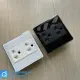 Mặt ổ cắm mặt kính viền nhôm Vuông hạt pana. 