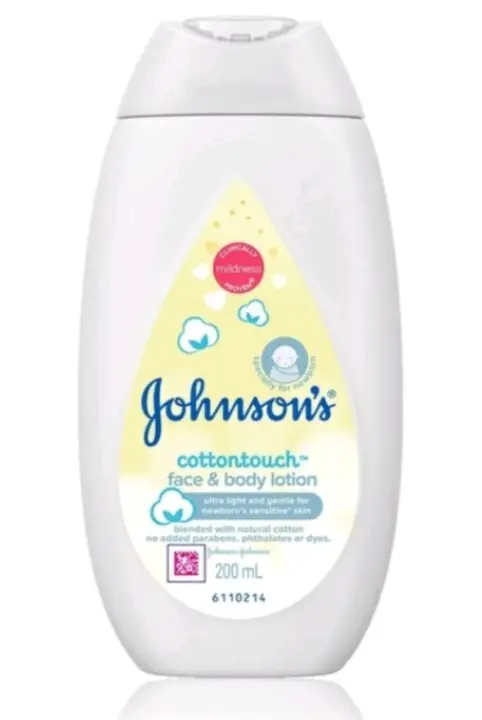 Sữa dưỡng ẩm Johnson's mềm mịn cotton touch 200ml