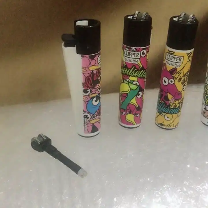 Bật lửa Clipper reusable 420 CP11 hình đẹp tinh tế siêu bền mượt .