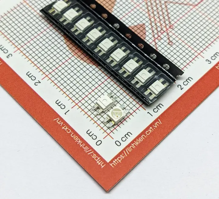 LED RGB SMD6028 20mA 0.06W 6x2.8x1.8mm A chung chân 2