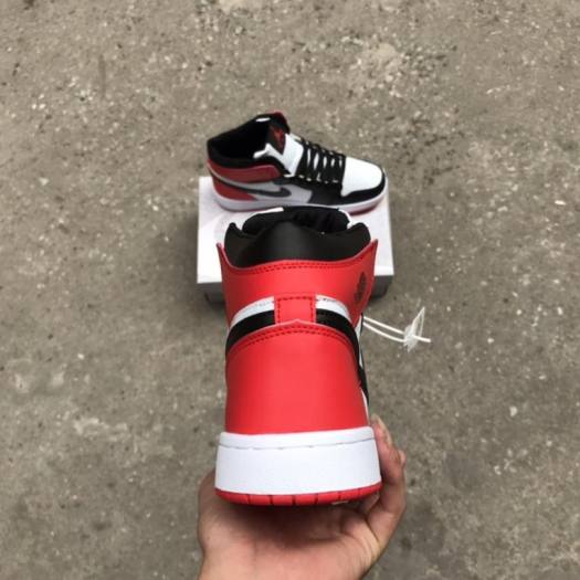 off white 1s box