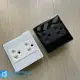 Mặt ổ cắm mặt kính viền nhôm Vuông hạt pana. 