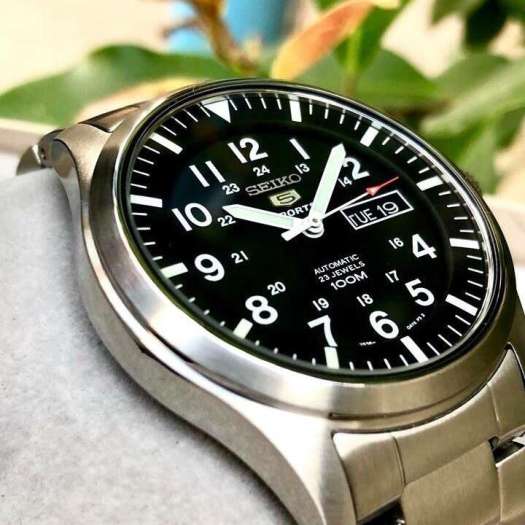 seiko 5 snzg13j1