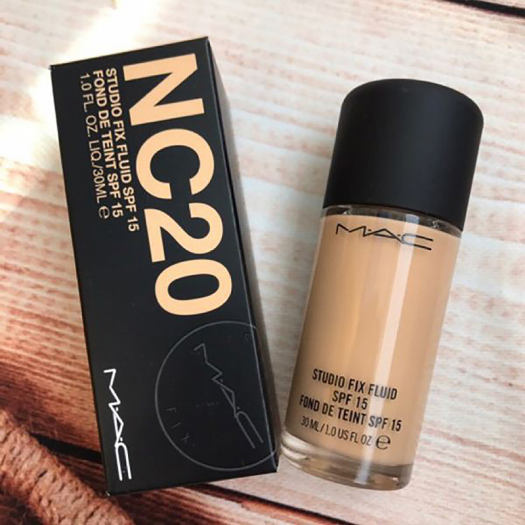 Kem nền MAC Studio Fix Fluid foundation SPF15 - NC20 - NC25 Kem che khuyết  điểm, lâu trôi - Phấn nền, kem nền 