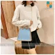 Có video hướng dẫn Túi Đeo Chéo Cổ Điển bằng da handmade - Túi chỉ tự may handmade - Quà tặng handmade ý nghĩa. 